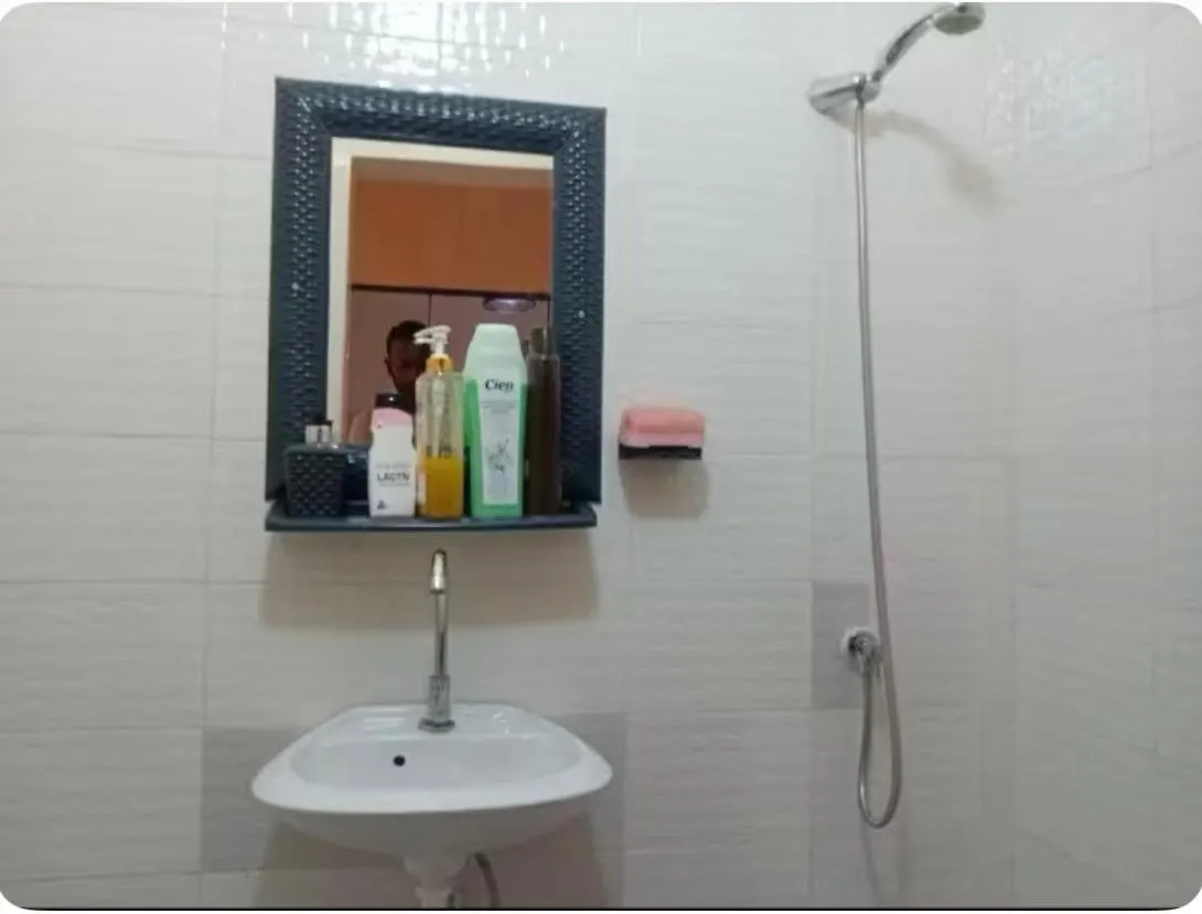 Homestay Chambre Spacieuse Propre Et Serviettes Dakar Senegal
